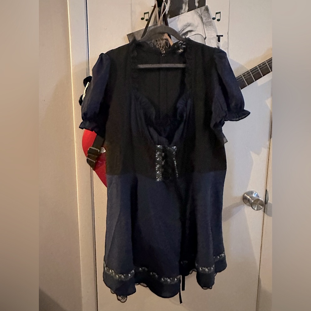 Woweee 😎 a cutsie dress in Size 3X Widow ( by Dolls Kill)